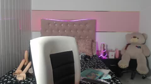 patty squirt87 online show from February 20, 2:51 am