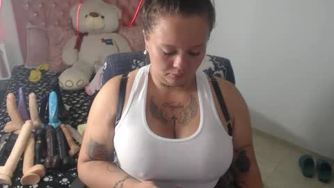 patty squirt87 online show from February 13, 3:13 am