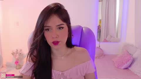 Snapshot of pau_cute chatting on October 11, 8:18 pm Sofa online show from October 11, 8:18 pm