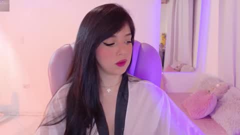 Snapshot of pau_cute chatting on October 18, 4:37 am Sofa online show from October 18, 4:37 am