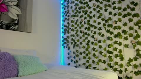Snapshot of pau_delima__ chatting on December 9, 6:14 pm paulina online show from December 9, 6:14 pm