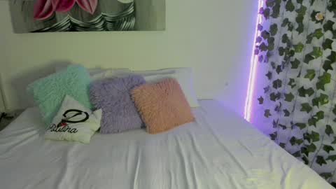 Snapshot of pau_delima__ chatting on January 3, 12:00 am paulina online show from January 3, 12:00 am