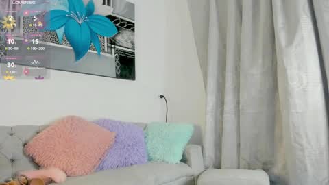 Snapshot of pau_delima__ chatting on February 1, 1:23 am paulina online show from February 1, 1:23 am