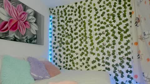 Snapshot of pau_delima__ chatting on February 4, 11:27 pm paulina online show from February 4, 11:27 pm