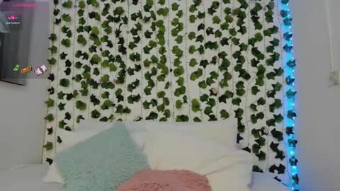 Snapshot of pau_delima__ chatting on September 17, 1:51 am paulina online show from September 17, 1:51 am