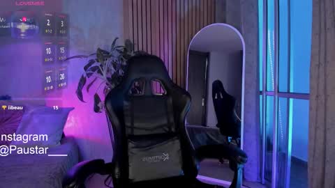 Snapshot of pau_star_ chatting on November 23, 5:18 am pau_star_ online show from November 23, 5:18 am