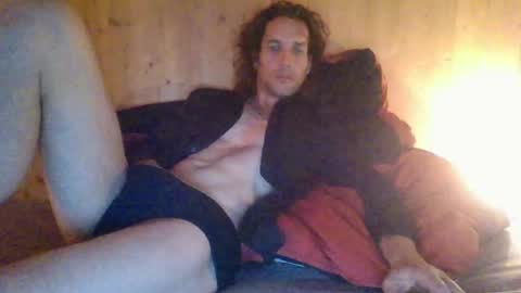 Snapshot of paueriwan chatting on December 6, 8:51 pm paueriwan online show from December 6, 8:51 pm