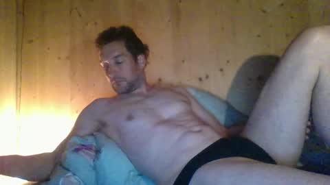 paueriwan online show from April 26, 2:09 am