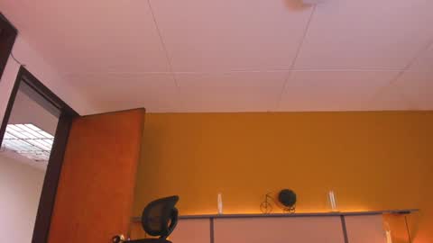 Paul online show from December 5, 2:44 pm