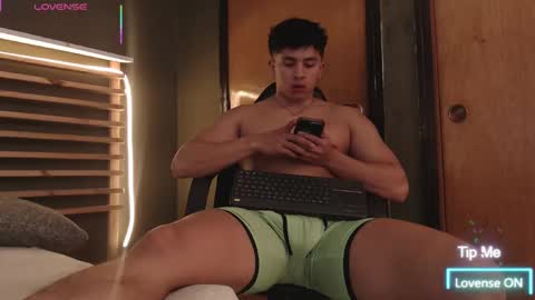 Paul online show from November 19, 2:39 pm