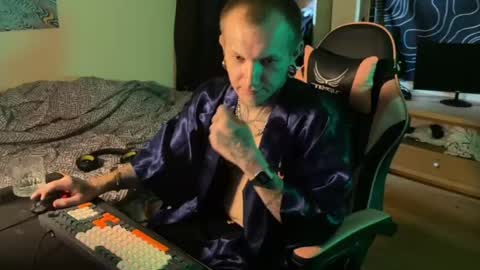 Paul online show from April 9, 4:34 am