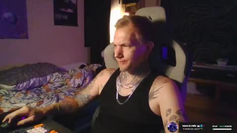 Paul online show from June 1, 6:31 pm