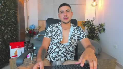 Paul Rivera online show from December 4, 12:30 am