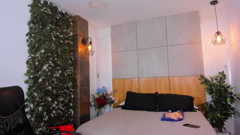 Paul Rivera online show from December 19, 8:44 pm