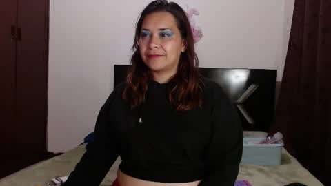 Snapshot of paula_anderson chatting on August 6, 2:13 am PAULA online show from August 6, 2:13 am