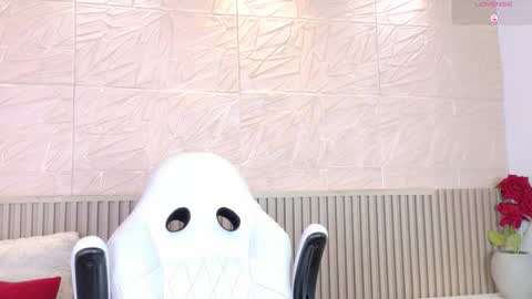 PAULA CRUZ online show from March 10, 9:31 pm