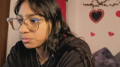Paula  online show from May 5, 5:26 am
