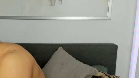 paulblack021 online show from February 6, 3:37 am