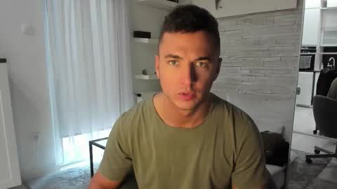 paulblack021 online show from February 22, 6:46 am