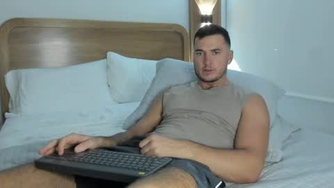 Snapshot of paulblack021 chatting on May 5, 3:36 am paulblack021 online show from May 5, 3:36 am
