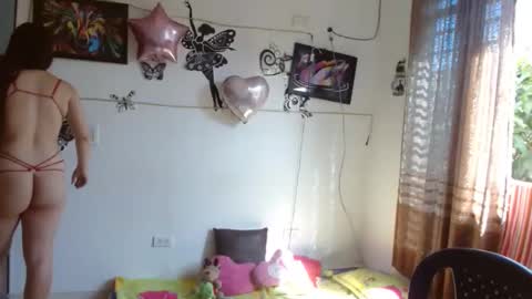 Snapshot of paulet_ chatting on December 19, 7:29 pm paulet latiin online show from December 19, 7:29 pm