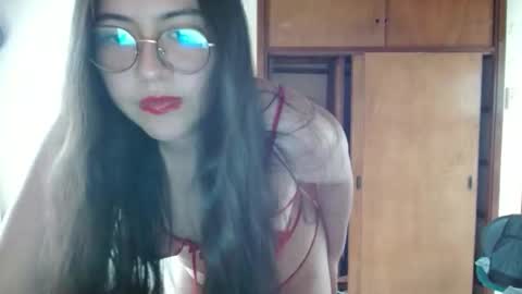 Snapshot of paulet_ chatting on February 22, 9:24 pm paulet latiin online show from February 22, 9:24 pm