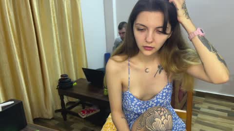 Snapshot of paulettegoddard chatting on January 18, 3:16 pm Isla Chase online show from January 18, 3:16 pm