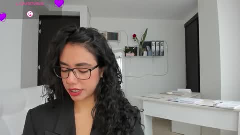 Snapshot of paulina_dossantos chatting on February 21, 6:53 pm paulina online show from February 21, 6:53 pm