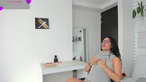 paulina online show from July 9, 6:34 pm