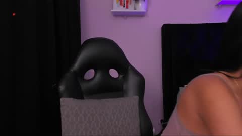 Snapshot of paulina_lopezz chatting on July 7, 9:02 am PAULINA online show from July 7, 9:02 am