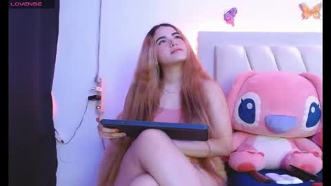 Snapshot of paulina_quintero18 chatting on May 26, 4:30 am Pau online show from May 26, 4:30 am
