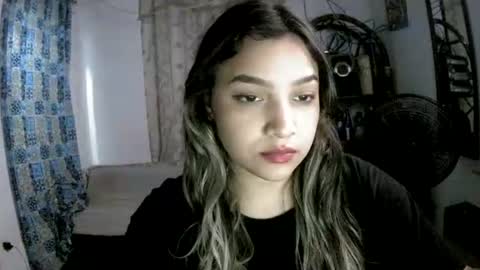 Snapshot of paulina_x_x chatting on July 30, 6:12 am paulina_x_x online show from July 30, 6:12 am