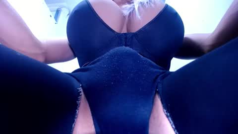 Snapshot of paulinabigcock24 chatting on December 14, 5:29 am paulinabigcock24 online show from December 14, 5:29 am
