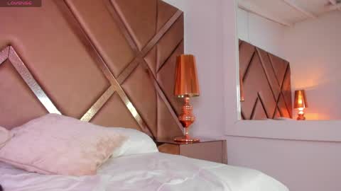 Pauli online show from April 18, 11:36 am