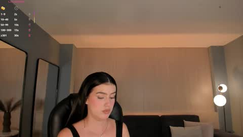 Paulina Santos  online show from October 17, 8:11 pm