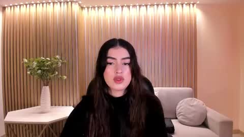 Paulina Santos  online show from July 19, 5:38 pm