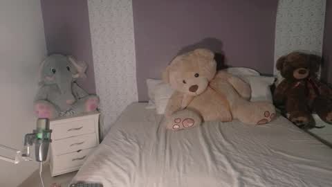 Snapshot of paulinawilliams chatting on October 22, 4:40 pm paulina online show from October 22, 4:40 pm