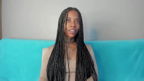 Pauline online show from September 27, 10:15 pm