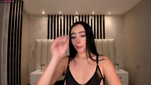 Snapshot of paulinesanz chatting on June 19, 7:17 pm Pauline Sanz online show from June 19, 7:17 pm