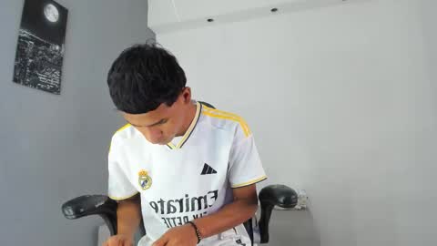 Snapshot of paull_cassidy chatting on October 11, 7:12 pm Paull Cassidy online show from October 11, 7:12 pm