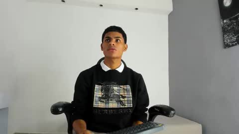 Snapshot of paull_cassidy chatting on October 13, 7:14 pm Paull Cassidy online show from October 13, 7:14 pm