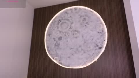 Paulo online show from April 12, 3:55 am