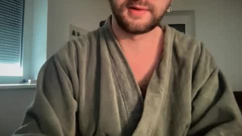 love bush online show from December 5, 10:24 am