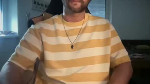 Snapshot of paulsimpsn chatting on June 10, 2:49 pm love bush online show from June 10, 2:49 pm