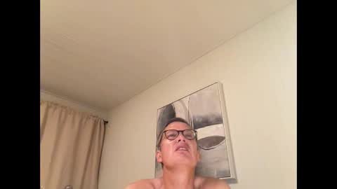 Snapshot of paulwill2377 chatting on September 24, 7:44 am paulwill2377 online show from September 24, 7:44 am