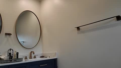 Snapshot of pavonesplash chatting on December 1, 5:40 pm Pavone splash online show from December 1, 5:40 pm