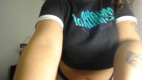 Snapshot of payton_bailey chatting on February 13, 4:39 pm Payton online show from February 13, 4:39 pm