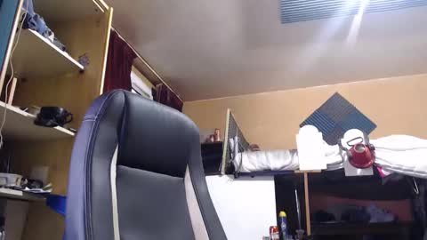 Snapshot of pc8474408 chatting on September 9, 9:31 am pc8474408 online show from September 9, 9:31 am