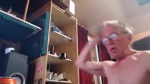 Snapshot of pc8474408 chatting on September 17, 1:02 pm pc8474408 online show from September 17, 1:02 pm