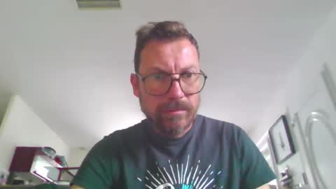 pchittt online show from May 10, 10:42 am